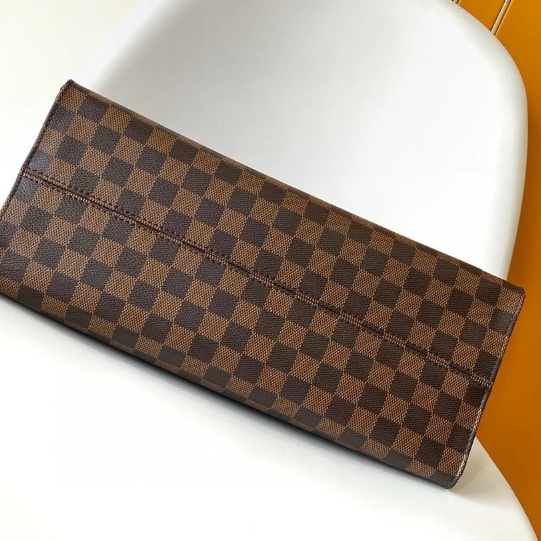LOUIS VUITTON – ONTHEGO MM BAG